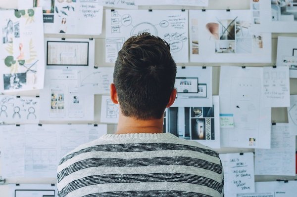 Astuces et stratégies pour le succès professionnel en gestion de carrière